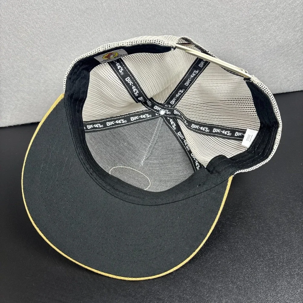 Buc-ees Beaver Original Leather Patch Snapback Trucker Hat Gray Tan Unisex OSFM
